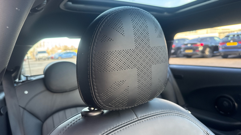 MINI Hatchback 2.0 Cooper S Exclusive Premium Plus 3dr Auto Petrol Hatchback